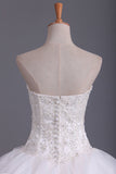 2024 Hot Wedding Dresses Sweetheart With Beads & Applique A Line Organza