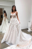 Chic Spaghetti Strap V Neck Tulle Beach Wedding Dresses 3D Appliqued Bridal Dresses
