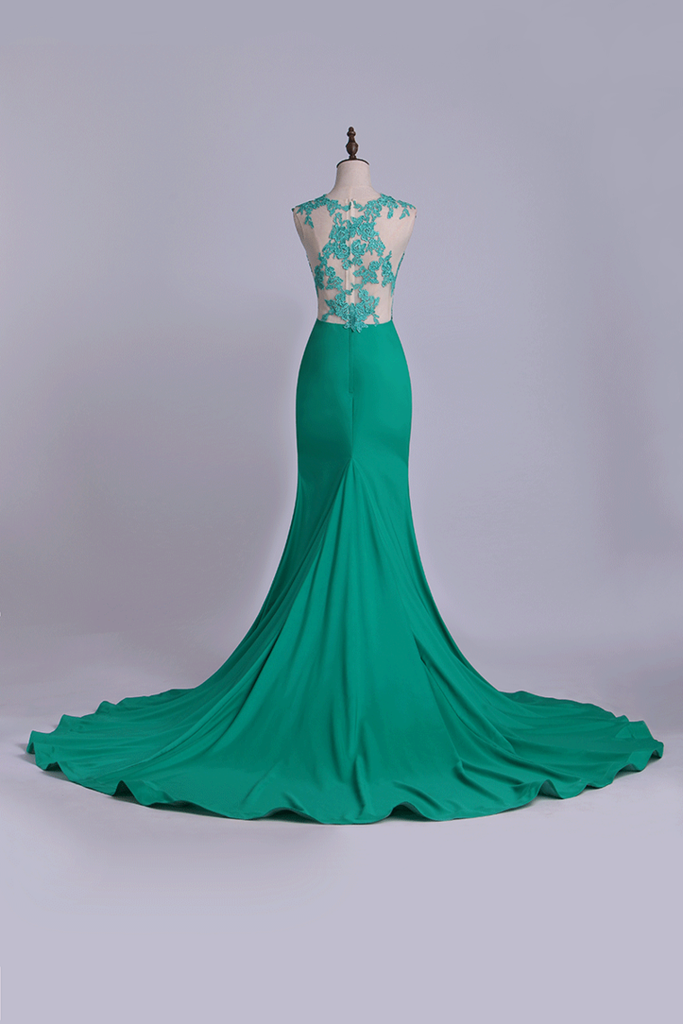 New Arrival Scoop Mermaid Prom Dresses With Applique