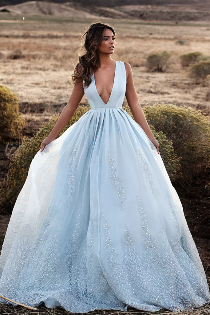 Tulle Prom Dresses A Line V Neck With Applique And Beads