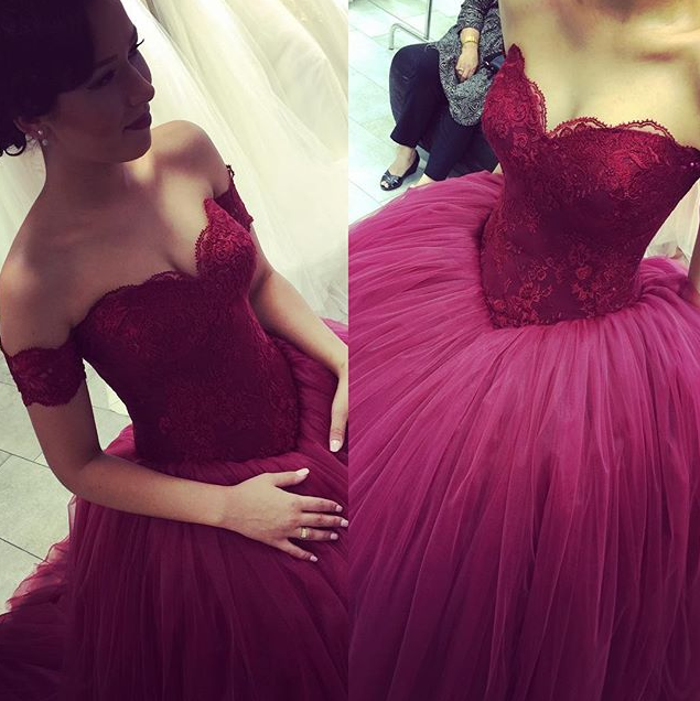 New Design Ball Gown Off the Shoulder Sweetheart Tulle Lace Sexy Prom Dresses